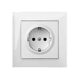 SENTIA 2P+Z SOCKET SCHUKO WITH CHILD PROTECTION