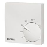 Polar white room controller extra flat, 5-30C, AC 230V, 1 changeover contact, 5/5 A, RAL 9010