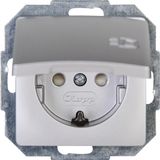 Earthed socket outlet with hinged lid an