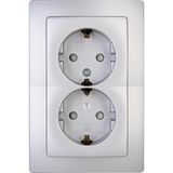 Double earthed socket outlet, with shutt