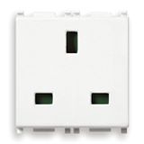 2P+E 13A English outlet white