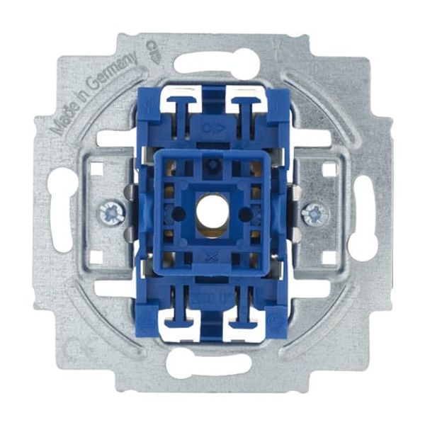 2000/2 US-101-500 Flush Mounted Inserts Flush-mounted installation boxes and inserts image 1