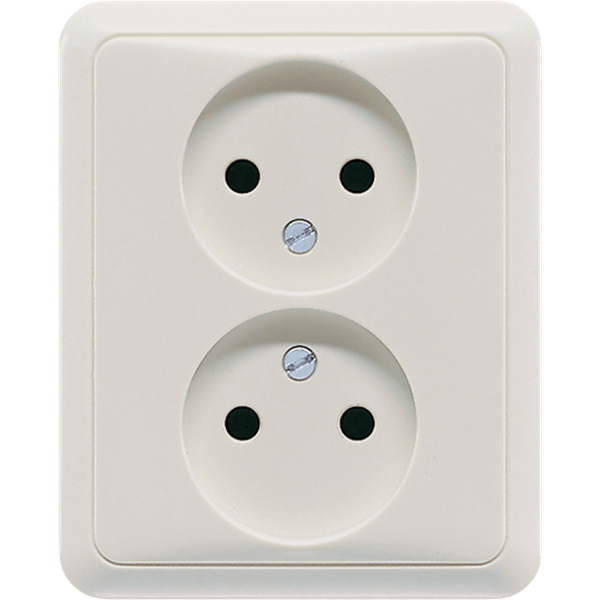 Socket 2 gang CD5010LG image 2