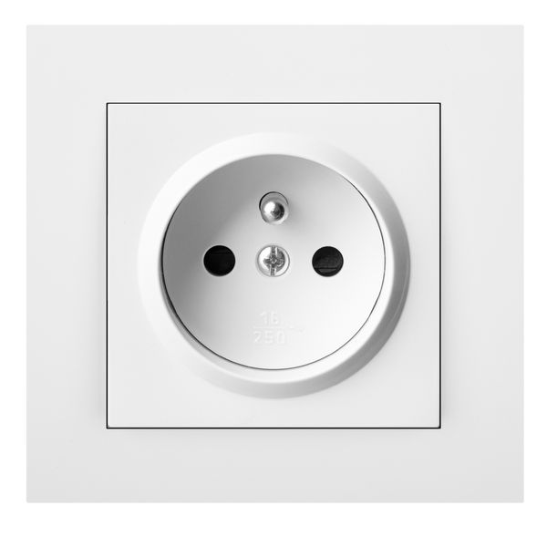 SANTRA 2P+Z SCHUKO FLUSH-MOUNTED SOCKET n/f image 1