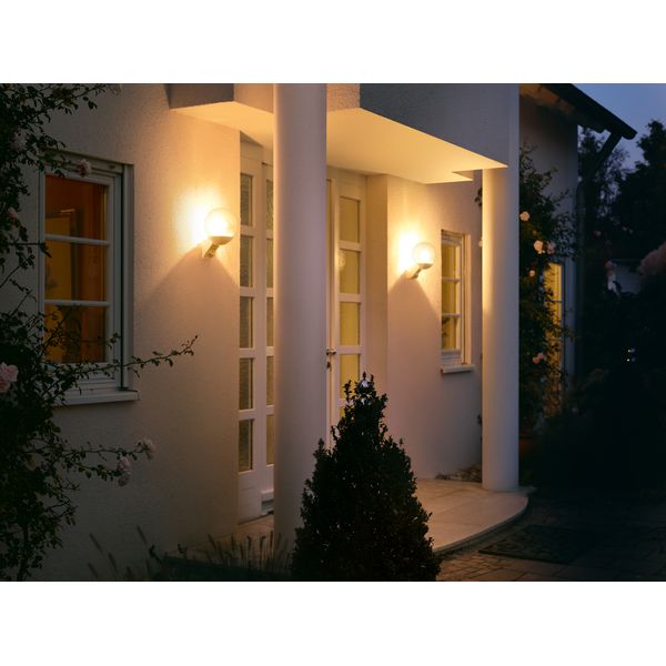 Outdoor Sensor Light L 585 White image 2