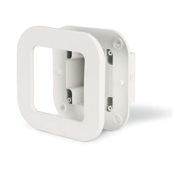 1 GANG M95 FLUSH MOUNTING BOX image 1