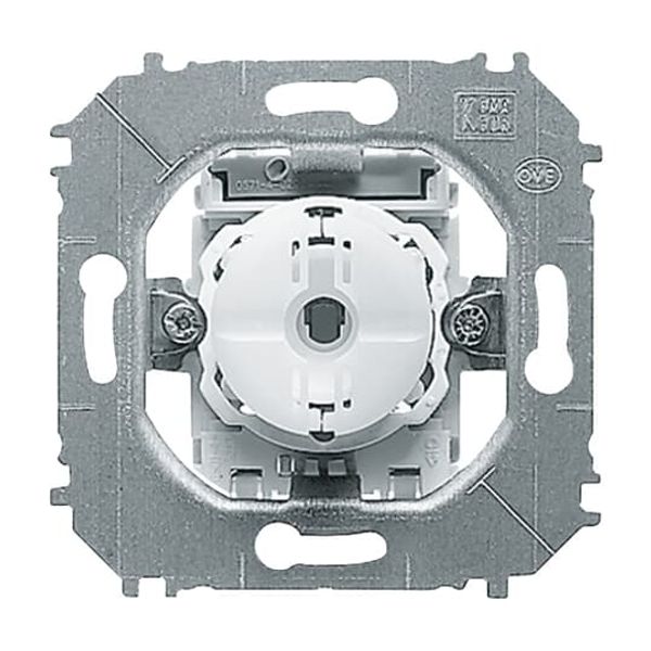 2021/6 UK Flush Mounted Inserts impuls White image 3