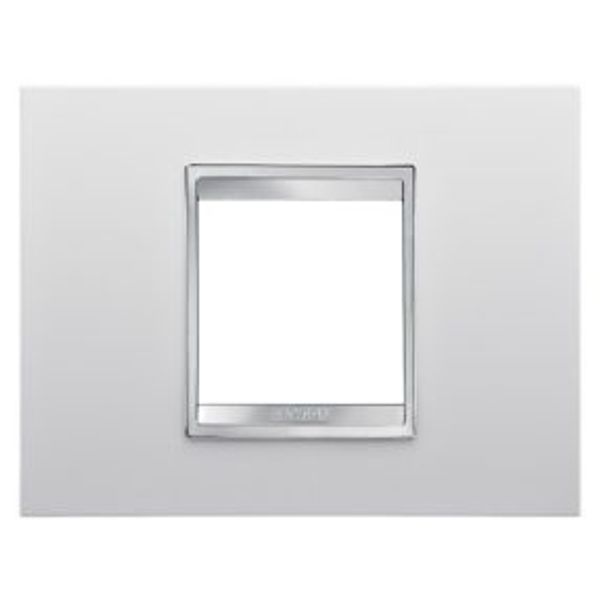 LUX PLATE 3-GANG WHITE LEATHER GW16203PB image 1