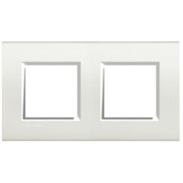 LL - COVER PLATE 2X2P 71MM WHITE image 1