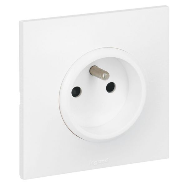 Neptune earthed socket outlet - White image 1