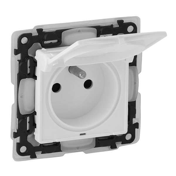 2P+E socket Valena Life - shutters + flap -16A - 250V~ - French std -IP44 -white image 1