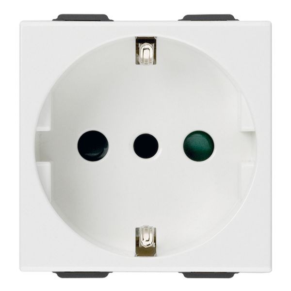 2P+E 16A P30 outlet white image 1