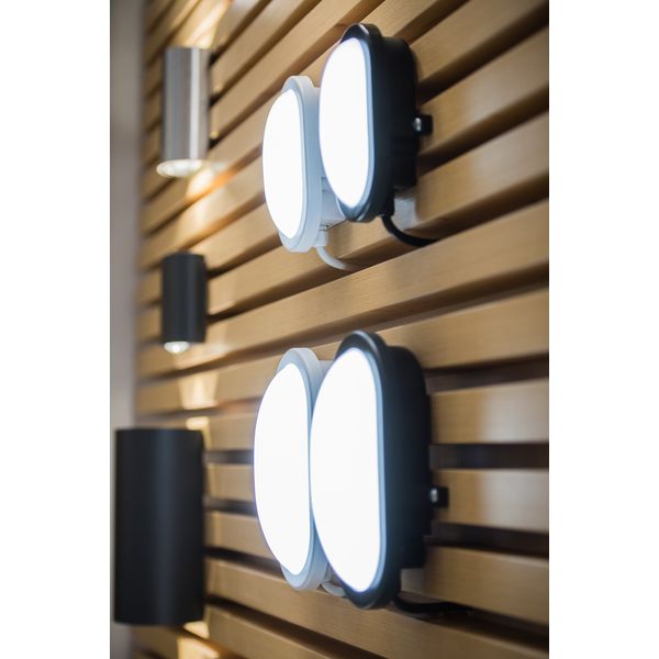 LED BULKHEAD 11W 4000K Black image 2