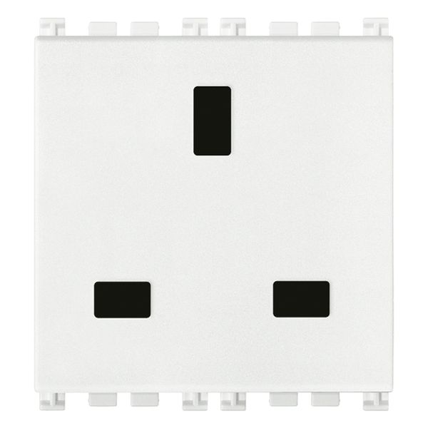 2P+E 13A English outlet white image 1