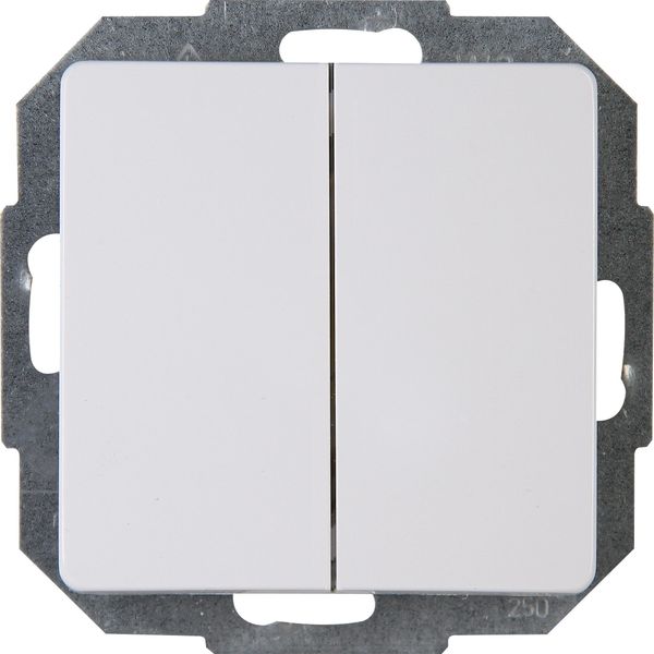 Series switch image 1