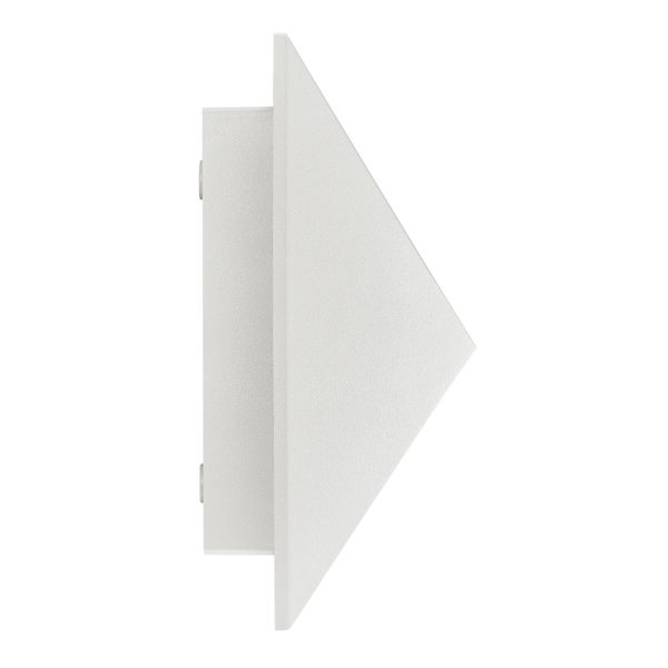 Pontio 27 | Wall | White image 1