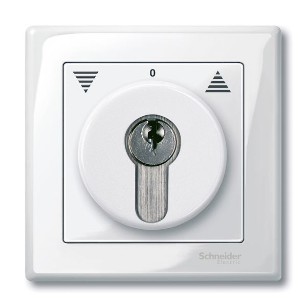 Cen.pl. f. two way key switch insrt f. DIN cyl. locks, pol. wht., glossy, Sys. M image 1