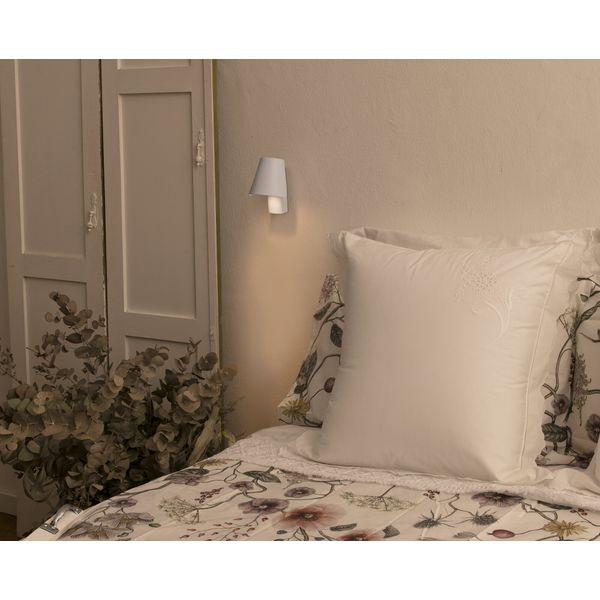 LE PETIT WHITE WALL LAMP image 1