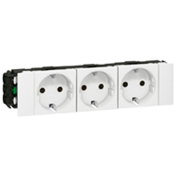 Multiple socket Mosaic - 3 x 2P+E - for snap on trunking - white image 1