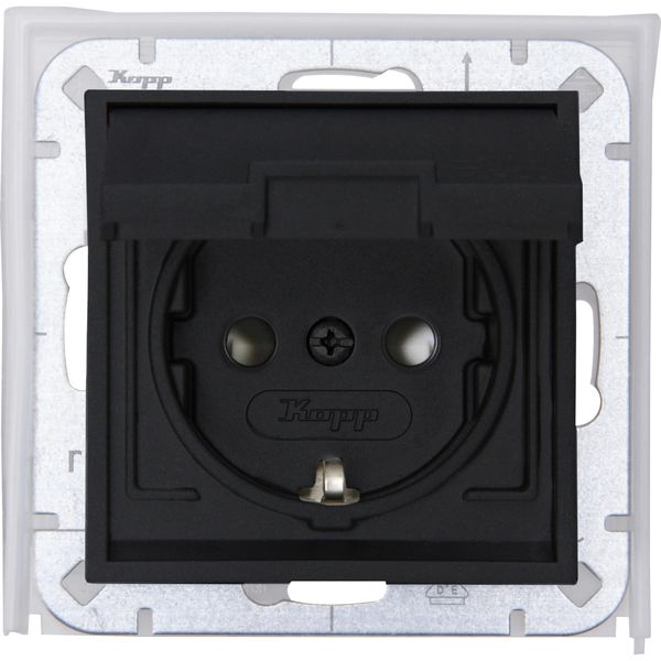 waterproof earthed socket HK07 image 1